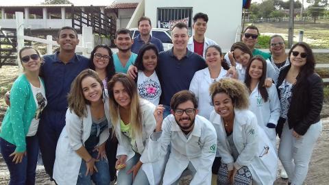 PROFESSOR DO PPGBA REALIZA AULA PRÁTICA COM A COLABORAÇÃO DE DOUTORANDOS DO PPGBA- INTEGRAÇÃO ENSINO GRADUAÇÃO E PÓS-GRADUAÇÃO PROFESSOR DO PPGBA REALIZA AULA PRÁTICA COM A COLABORAÇÃO DE DOUTORANDOS DO PPGBA- INTEGRAÇÃO ENSINO GRADUAÇÃO E PÓS-GRADUAÇÃO